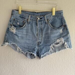 LEVIS denim jean shorts